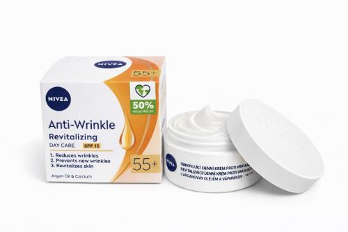 Nivea denn� obnovuj�c� kr�m proti vr�sk�m 55+ 50ml Nivea denn� obnovuj�c� kr�m proti vr�sk�m 55+ 50ml